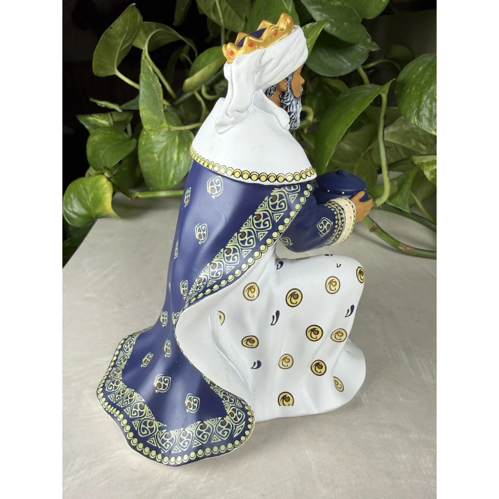 Hawthorne Village The Silent Night Nativity Collection King Balthasar 2011